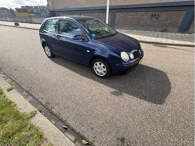 Volkswagen - polo - 1.4-16v highline - car - 2003 - afbeelding 7 van  17