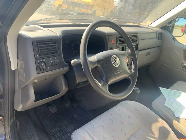 Volkswagen - t4 - transporter - fourgonnette - afbeelding 3 van  17