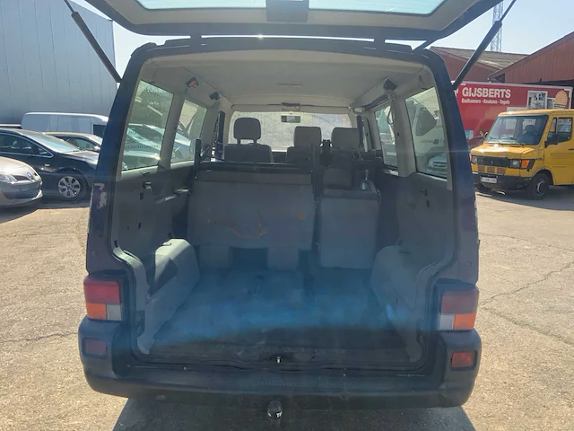 Volkswagen - t4 - transporter - fourgonnette - afbeelding 8 van  17