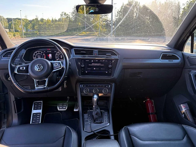 Volkswagen - tiguan - car - 2018 - afbeelding 3 van  33