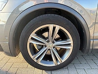 Volkswagen - tiguan - car - 2018 - afbeelding 14 van  33