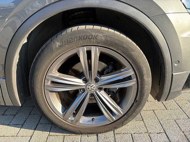 Volkswagen - tiguan - car - 2018 - afbeelding 16 van  33