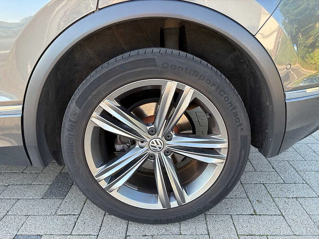 Volkswagen - tiguan - car - 2018 - afbeelding 17 van  33