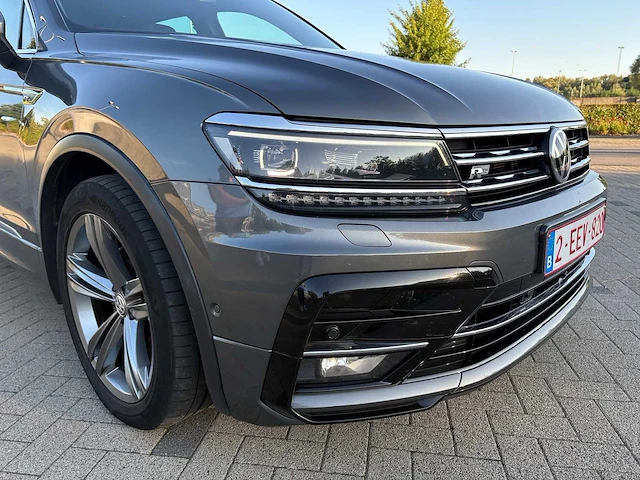 Volkswagen - tiguan - car - 2018 - afbeelding 24 van  33