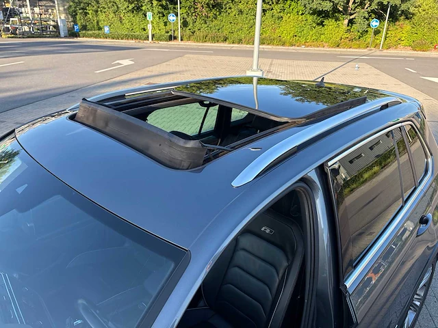 Volkswagen - tiguan - car - 2018 - afbeelding 26 van  33