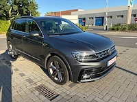 Volkswagen - tiguan - car - 2018 - afbeelding 31 van  33