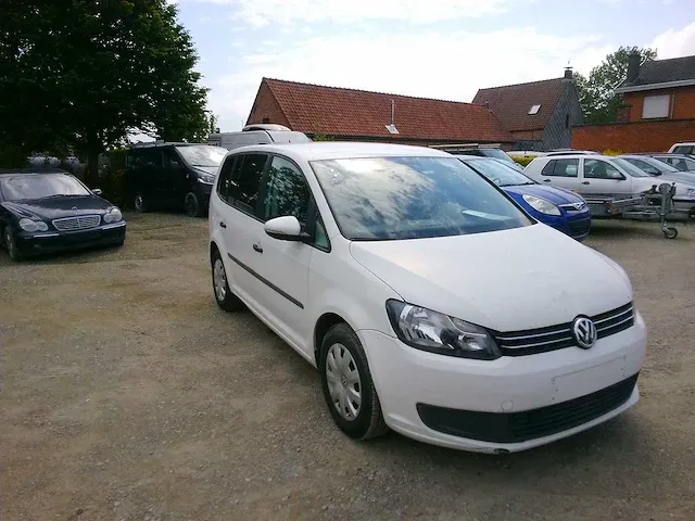 Volkswagen - touran - personenauto - 2011 - afbeelding 1 van  10