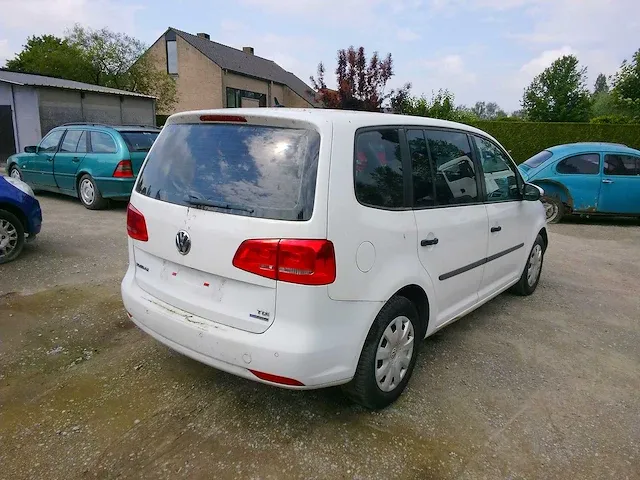 Volkswagen - touran - personenauto - 2011 - afbeelding 5 van  10