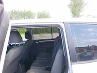 Volkswagen - touran - personenauto - 2011 - afbeelding 9 van  10