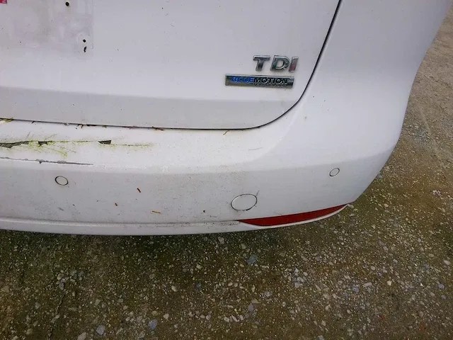 Volkswagen - touran - personenauto - 2011 - afbeelding 10 van  10