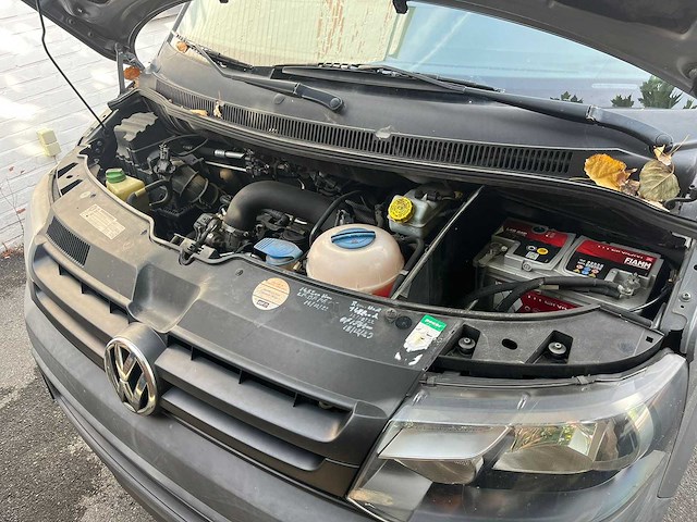 Volkswagen - transporter - van - afbeelding 6 van  18