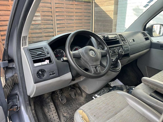 Volkswagen - transporter - van - afbeelding 13 van  18