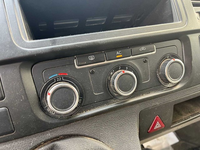 Volkswagen - transporter - van - afbeelding 18 van  18