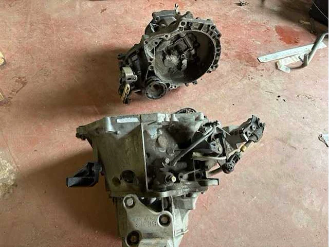 Volkswagen - versnellingsbak - various - afbeelding 2 van  6
