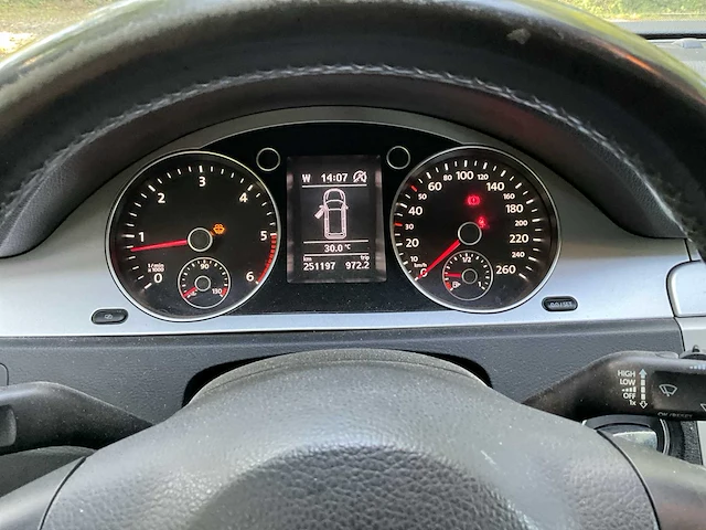 Volkswagen avant passat 1.6d leder navi personenauto - afbeelding 21 van  50
