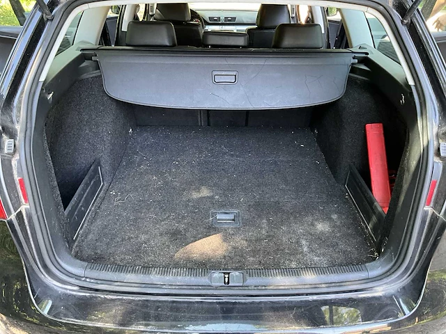 Volkswagen avant passat 1.6d leder navi personenauto - afbeelding 30 van  50