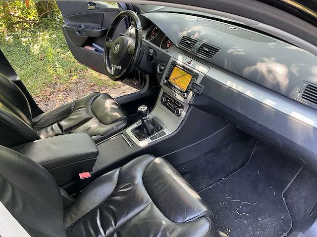 Volkswagen avant passat 1.6d leder navi personenauto - afbeelding 33 van  50
