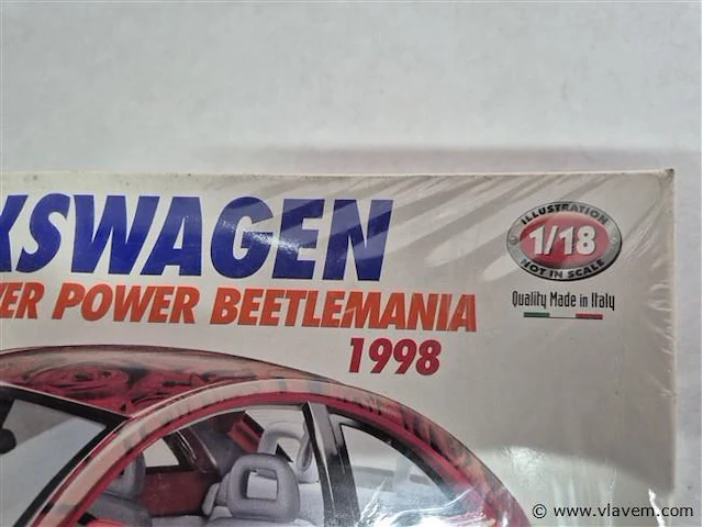 Volkswagen beetle 1:18 modelbouw metaal - afbeelding 3 van  3