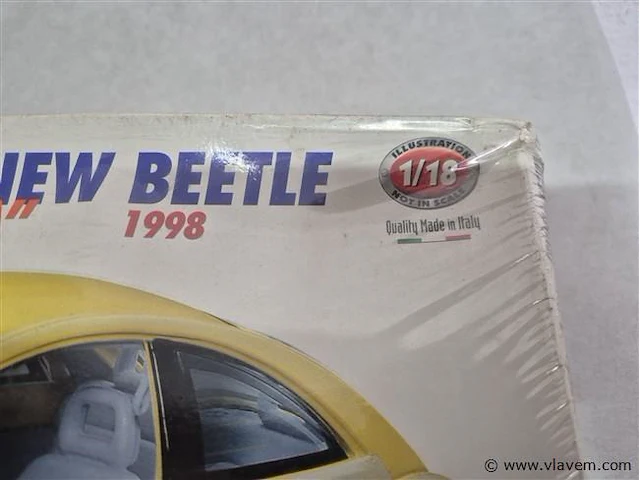 Volkswagen beetle 1:18 modelbouw metaal - afbeelding 3 van  3