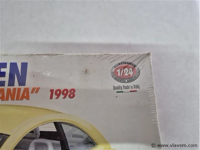 Volkswagen beetle 1:24 modelbouw metaal - afbeelding 3 van  3