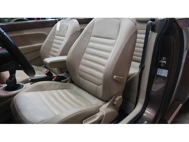 Volkswagen beetle 70s editie - afbeelding 43 van  73