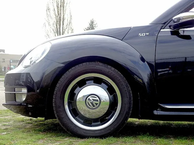 Volkswagen beetle cabrio 50's edition 1.6 tdi - afbeelding 3 van  52