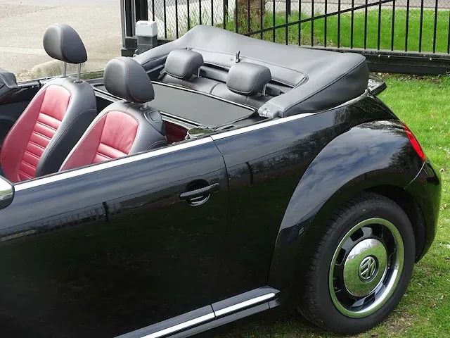 Volkswagen beetle cabrio 50's edition 1.6 tdi - afbeelding 4 van  52