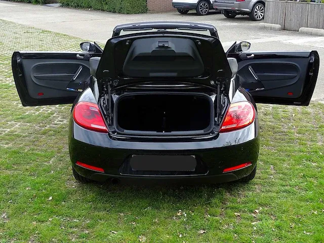 Volkswagen beetle cabrio 50's edition 1.6 tdi - afbeelding 17 van  52