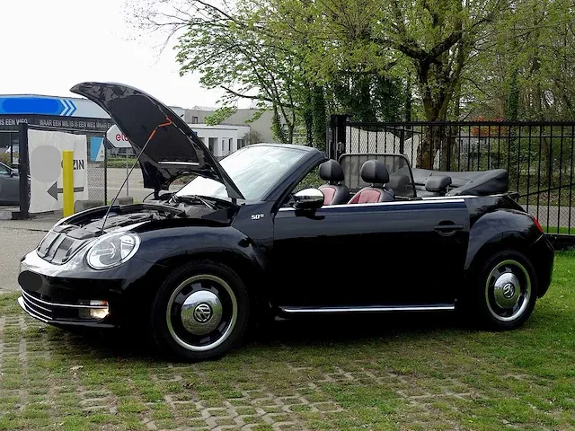 Volkswagen beetle cabrio 50's edition 1.6 tdi - afbeelding 40 van  52