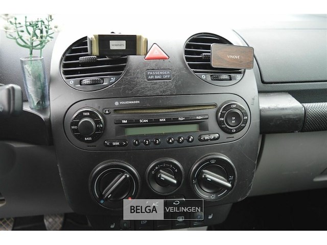 Volkswagen beetle cabrio - afbeelding 16 van  23