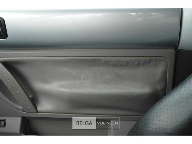 Volkswagen beetle cabrio - afbeelding 18 van  23