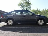 Volkswagen bora - afbeelding 2 van  4