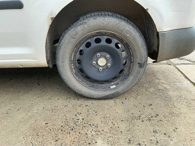 Volkswagen caddy auto uit 2004 - afbeelding 2 van  33