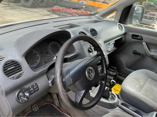 Volkswagen caddy auto uit 2004 - afbeelding 6 van  33