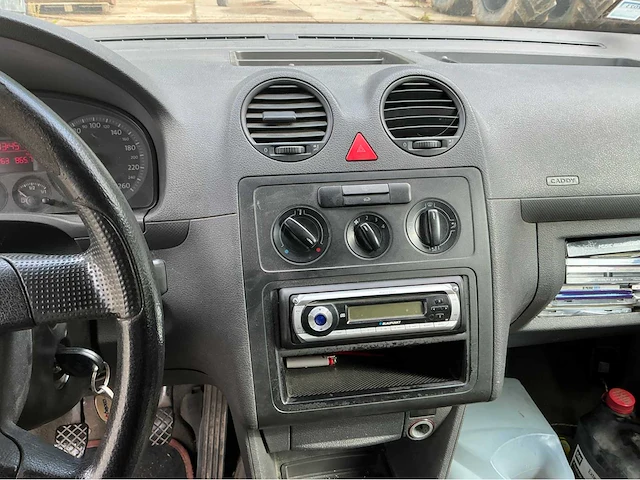 Volkswagen caddy auto uit 2004 - afbeelding 8 van  33