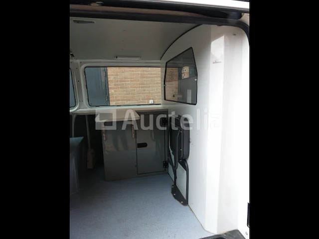 Volkswagen combi bestelwagen (2015-189.679 km-vin:wv2zzz7hzex017082) - afbeelding 10 van  21