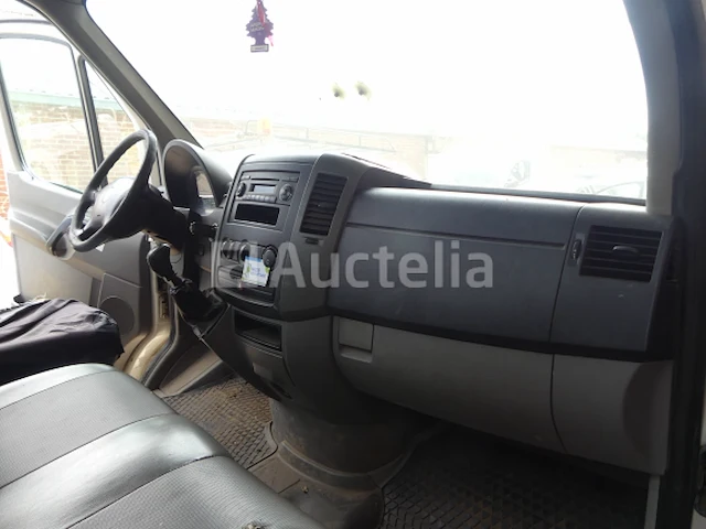 Volkswagen crafter drieweg pick-up vrachtwagen - afbeelding 13 van  52