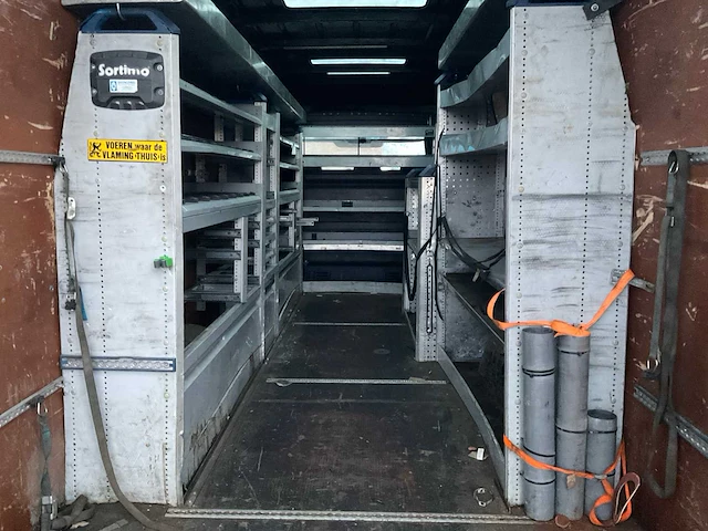 Volkswagen crafter lichte vrachtwagen. - afbeelding 17 van  27