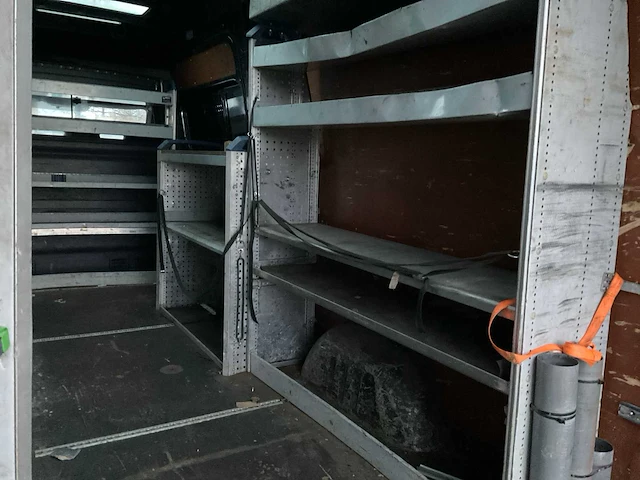 Volkswagen crafter lichte vrachtwagen. - afbeelding 19 van  27