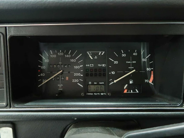 Volkswagen golf 1 cabrio - afbeelding 46 van  99