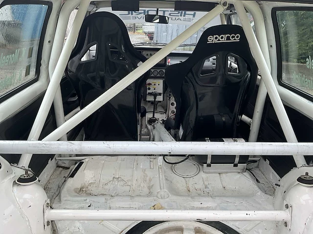 Volkswagen golf 1 oldtimer - 1982 - afbeelding 19 van  28