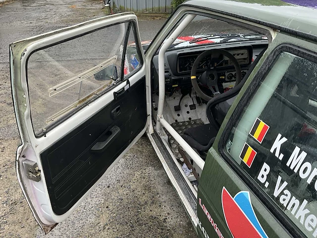 Volkswagen golf 1 oldtimer - 1982 - afbeelding 18 van  28