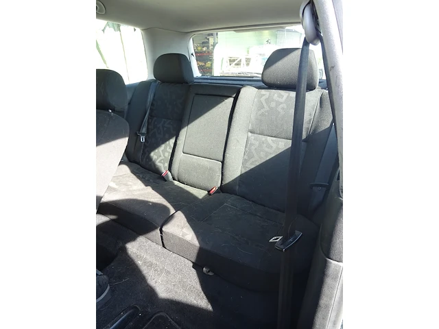 Volkswagen golf 4 - afbeelding 2 van  25