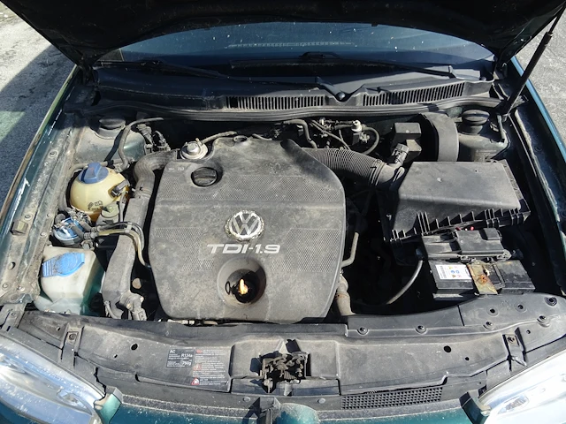 Volkswagen golf 4 - afbeelding 10 van  25