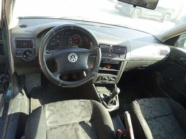 Volkswagen golf 4 - afbeelding 22 van  25