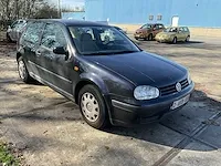 Volkswagen golf personenauto - afbeelding 22 van  28