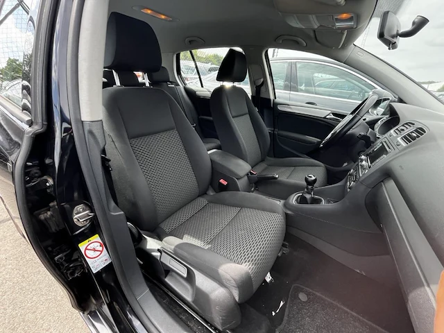 Volkswagen golf vi 1.6 cr tdi bluemotion dpf 105,2011 - afbeelding 11 van  23