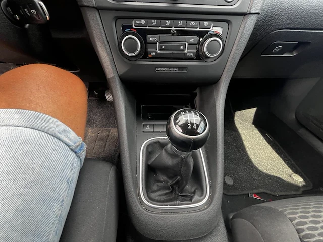 Volkswagen golf vi 1.6 cr tdi bluemotion dpf 105,2011 - afbeelding 23 van  23