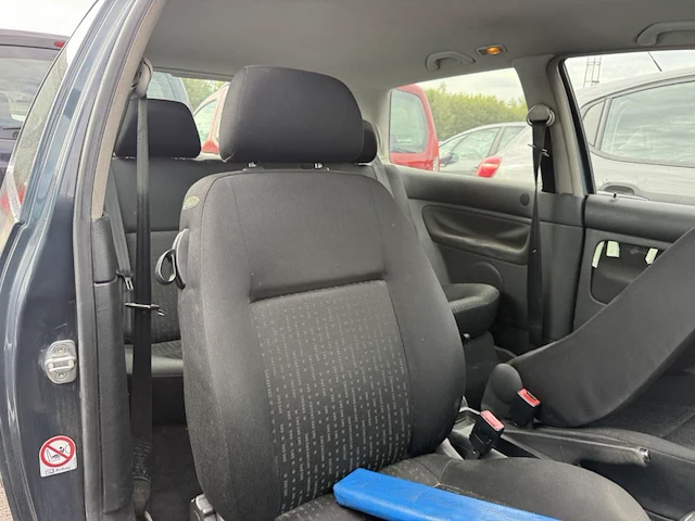 Volkswagen golf,2002 - afbeelding 9 van  25