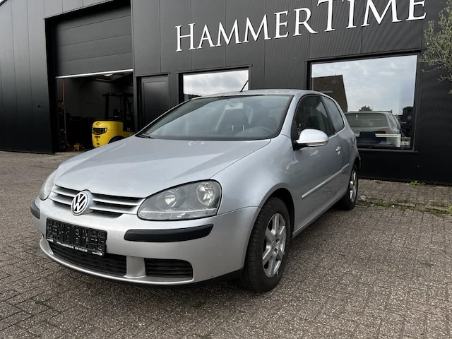 Volkswagen golf,2004 - afbeelding 1 van  45